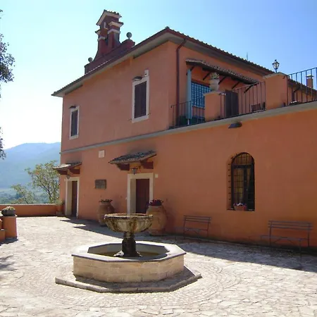 Tenuta Colfiorito Alojamento de Turismo Rural Roma