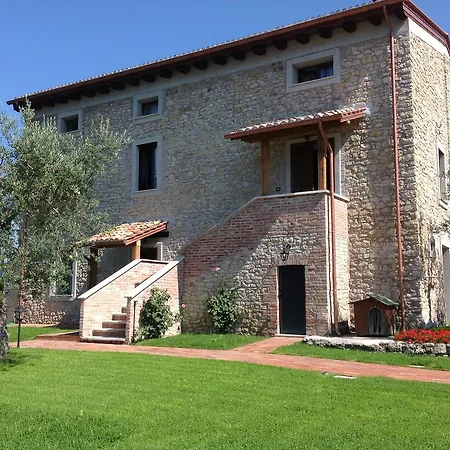Alojamento de Turismo Rural Tenuta Colfiorito Roma