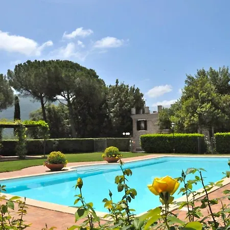 Alloggio per agriturismo Tenuta Colfiorito Roma