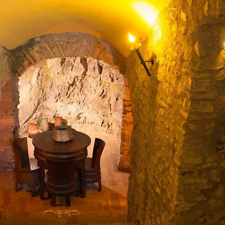 Tenuta Colfiorito * Roma